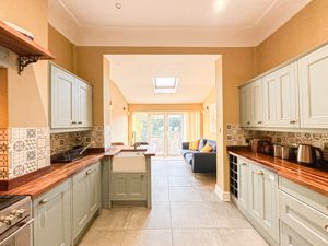 Photo 28- click for photo gallery